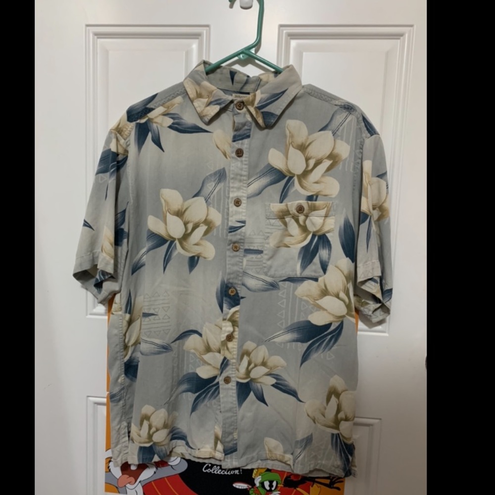 Island Republic Size Medium Button Down Silknosic *Read Description*